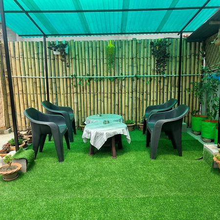 Alohi The Terrace Homestay Tezpur エクステリア 写真