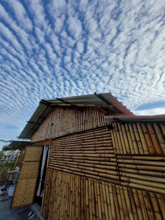 Alohi The Terrace Homestay Tezpur エクステリア 写真