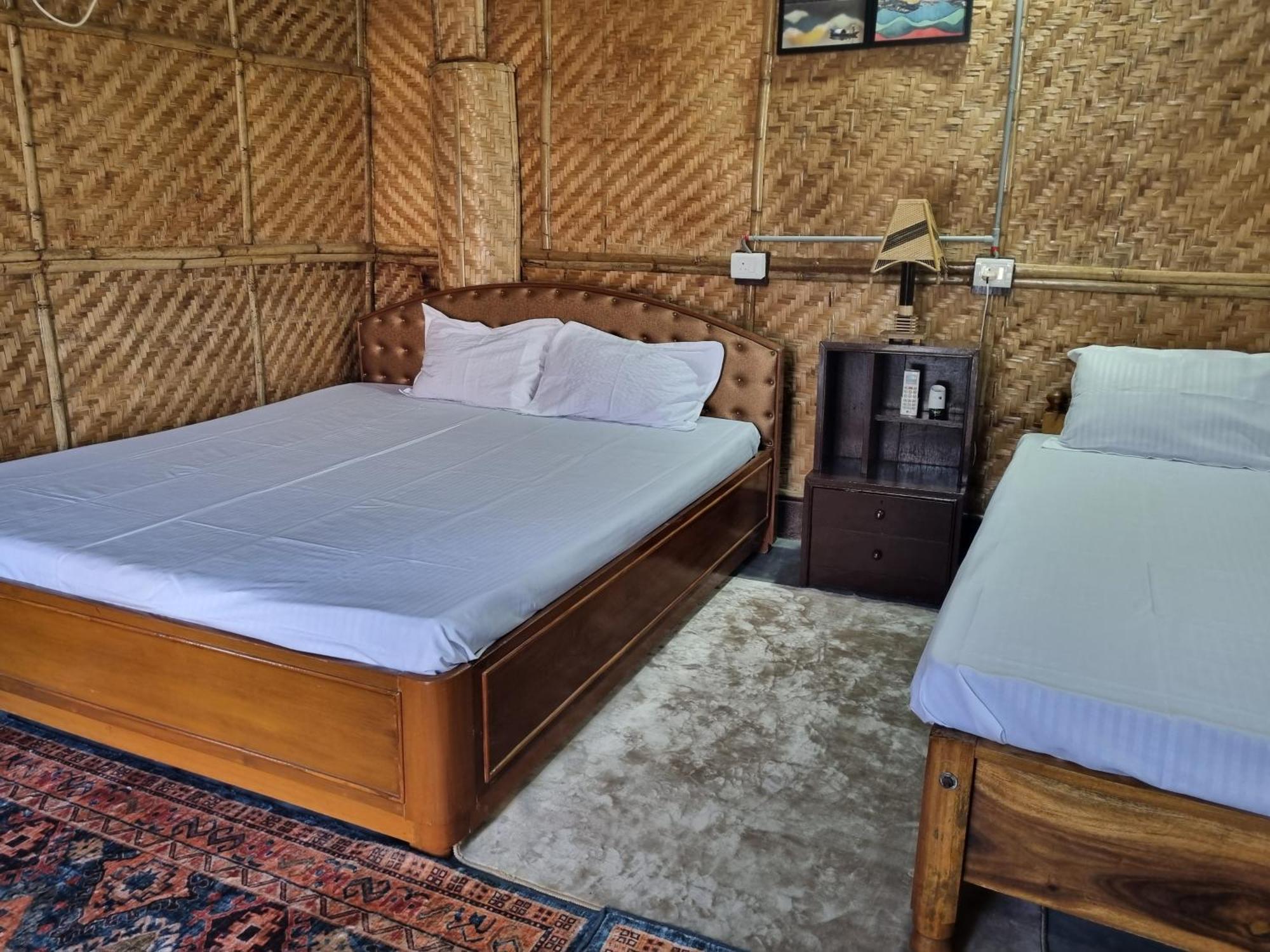 Alohi The Terrace Homestay Tezpur エクステリア 写真
